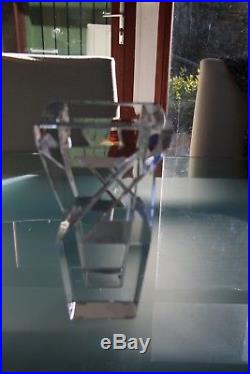 Vase en cristal signé Baccarat modèle architecte