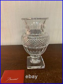 Vase taillé en cristal de Baccarat h 18 cm