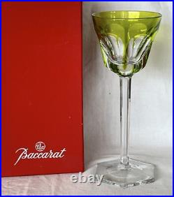Verre A Pied En Cristal De Baccarat Couleur Anis Modele Harcourt 1841 Signe