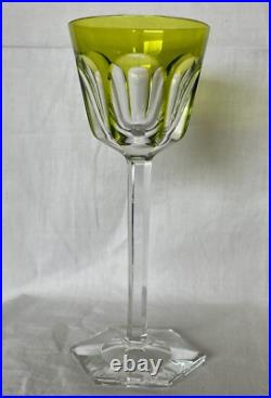 Verre A Pied En Cristal De Baccarat Couleur Anis Modele Harcourt 1841 Signe