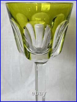 Verre A Pied En Cristal De Baccarat Couleur Anis Modele Harcourt 1841 Signe