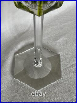 Verre A Pied En Cristal De Baccarat Couleur Anis Modele Harcourt 1841 Signe