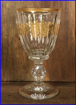 Verre à Vin Ancien en Cristal Moulé de Baccarat Doré Charles X 19ème