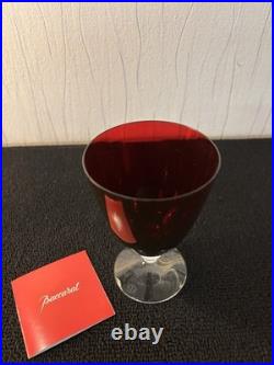 Verre à vin Véga bas couleur rouge en cristal de Baccarat