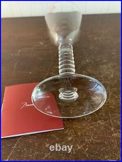 Verre à vin modèle Lalande en cristal de Baccarat