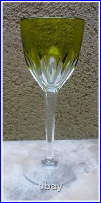 Verre cristal de baccarat Modèle Roemer Genova Vert estampillé