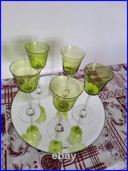 Verres De Couleurs En Cristal De Baccarat