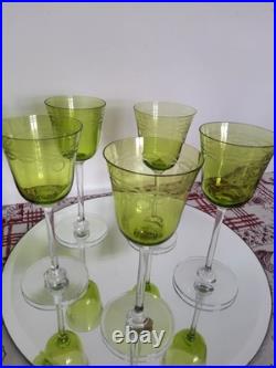 Verres De Couleurs En Cristal De Baccarat