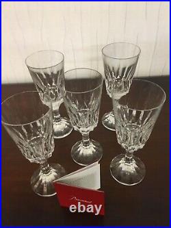 Verres à vin rouge modèle Assas en cristal de Baccarat 80 dispo/Prix à la pièce