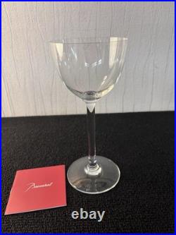 Verres à vin style Perfection clair cristal de Baccarat